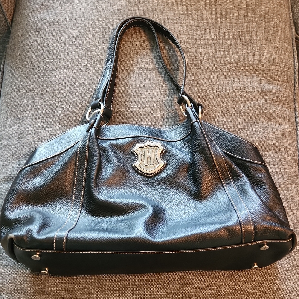 Chic Black Leather Shoulder Bag